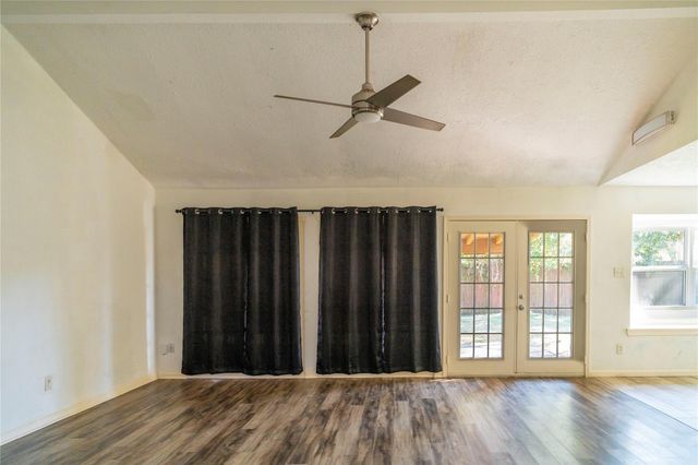 17330 Heritage Bay Drive, Webster, TX 77598