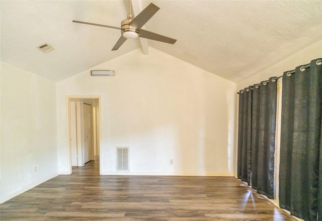 17330 Heritage Bay Drive, Webster, TX 77598