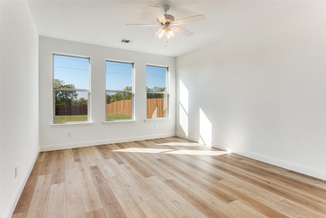 2716 Glasgow Way, Denton, TX 76207