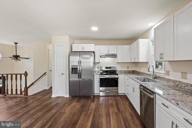 136 NIGHTINGALE AVE, Stephens City, VA 22655