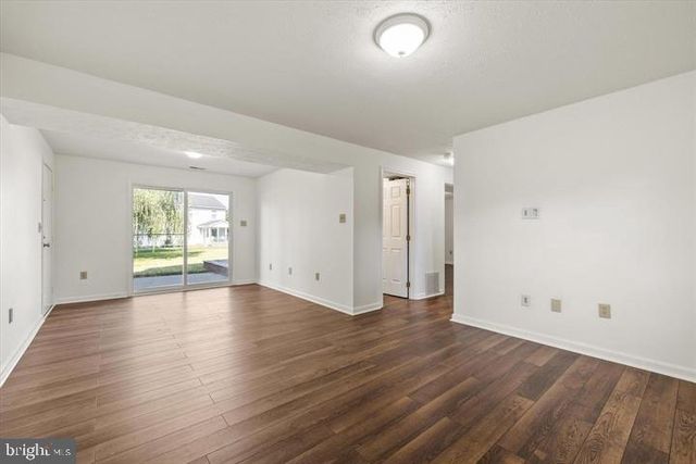 136 NIGHTINGALE AVE, Stephens City, VA 22655