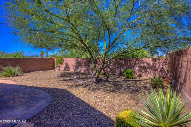 2374 S Adventure Trail, Tucson, AZ 85748
