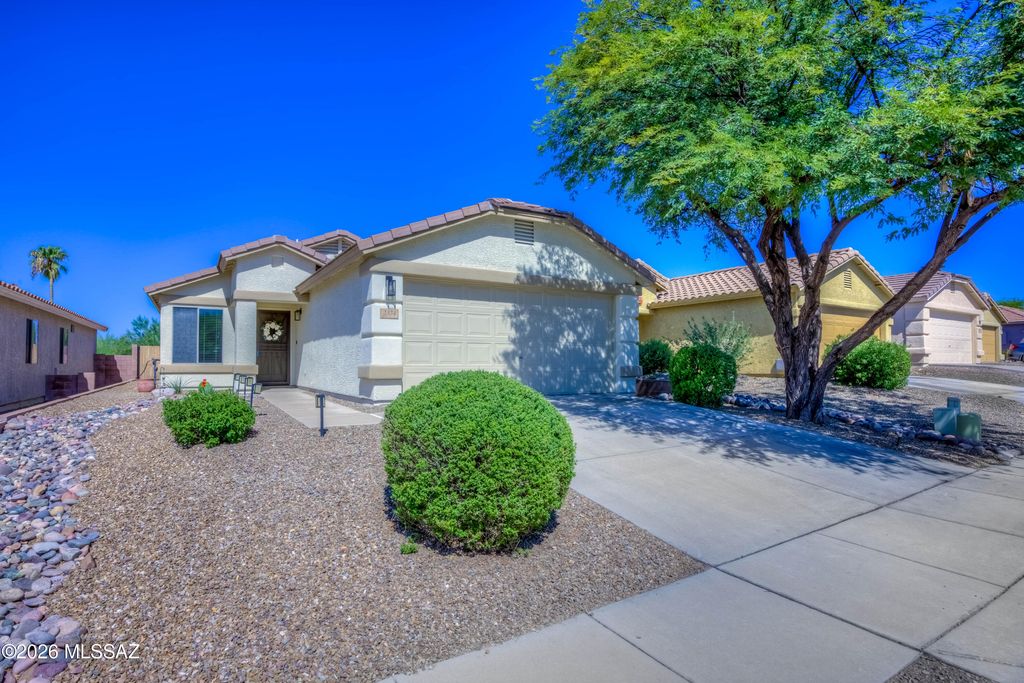 2374 S Adventure Trail, Tucson, AZ 85748