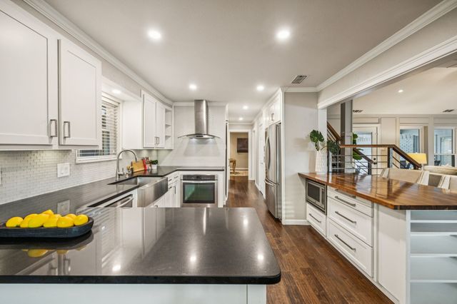 9406 Mill Hollow Drive, Dallas, TX 75243