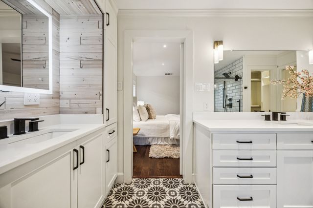 9406 Mill Hollow Drive, Dallas, TX 75243