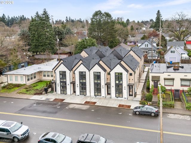 1911 Broadway St 1, Vancouver, WA 98663