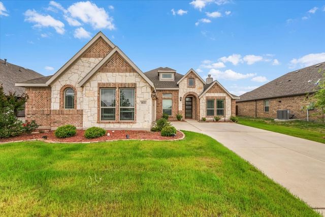 1021 Longbow Lane, Crowley, TX 76036