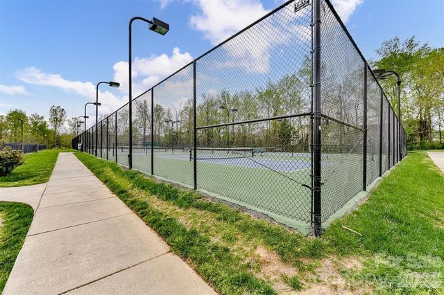 9645 Storybook Avenue NW, Concord, NC 28027