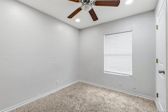 105 El Fledo, San Antonio, TX 78210