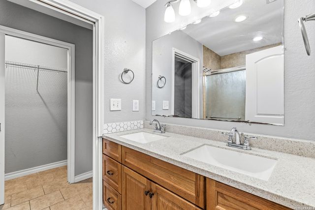 105 El Fledo, San Antonio, TX 78210