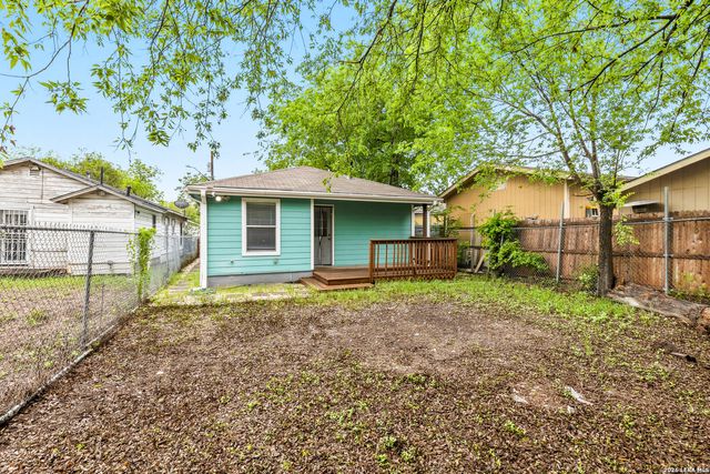105 El Fledo, San Antonio, TX 78210