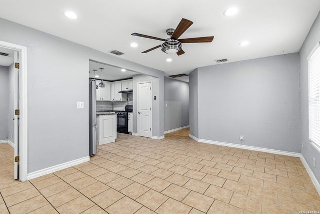 105 El Fledo, San Antonio, TX 78210
