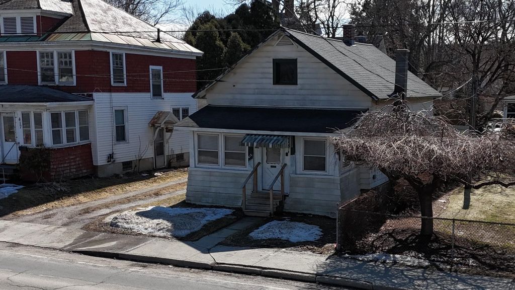 415 County Street, Bennington, VT 05201
