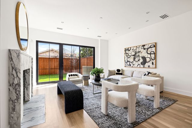 3936 Hawthorne Avenue, Dallas, TX 75219