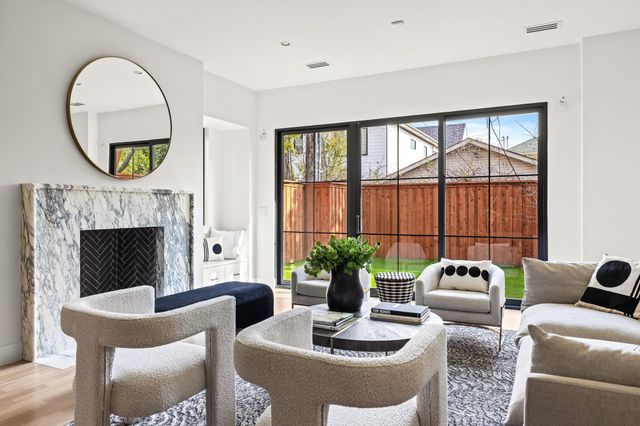 3936 Hawthorne Avenue, Dallas, TX 75219