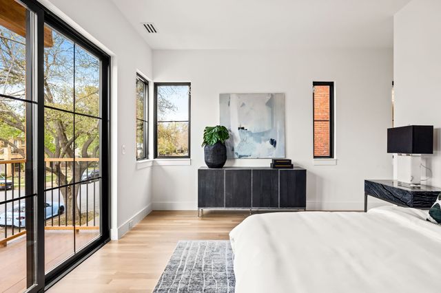 3936 Hawthorne Avenue, Dallas, TX 75219