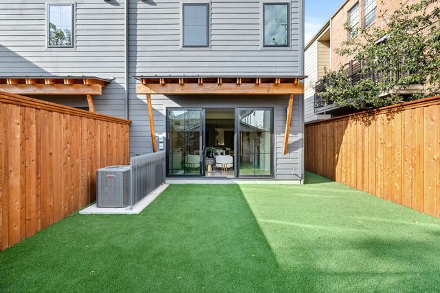 3936 Hawthorne Avenue, Dallas, TX 75219