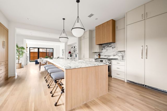 3936 Hawthorne Avenue, Dallas, TX 75219