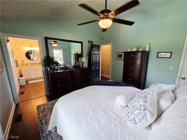 3753 Jaycox Road, Avon, OH 44011