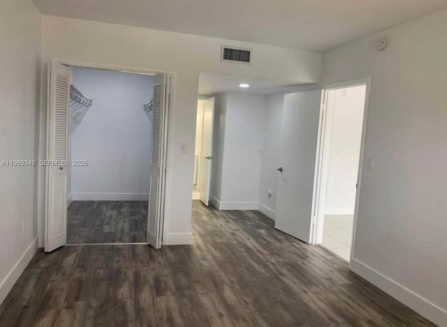 7505 SW 82nd St 306, Miami, FL 33143