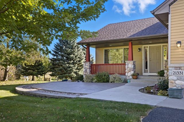 21331 Queen Court NW, Elk River, MN 55330