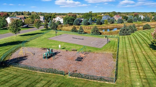 21331 Queen Court NW, Elk River, MN 55330