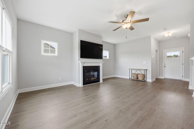 72 Sanford Lane, Dunn, NC 28334