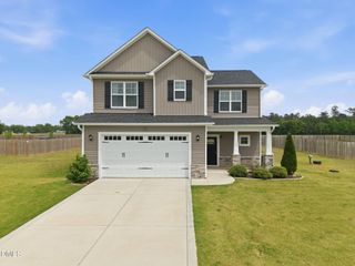72 Sanford Lane, Dunn, NC 28334