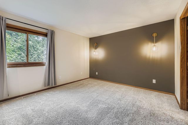 7611 Hilo Lane N, Forest Lake, MN 55025