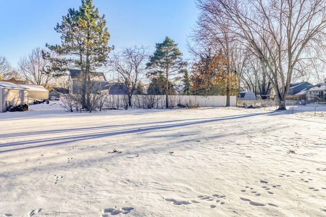 7611 Hilo Lane N, Forest Lake, MN 55025