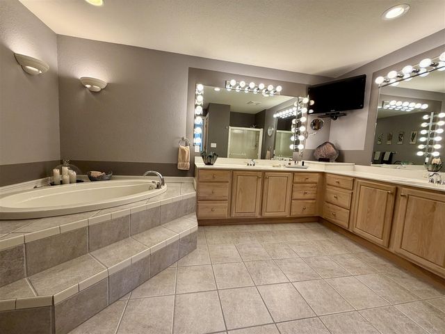 8727 Butterfield Highway, Bellevue, MI 49021