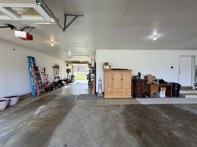 8727 Butterfield Highway, Bellevue, MI 49021