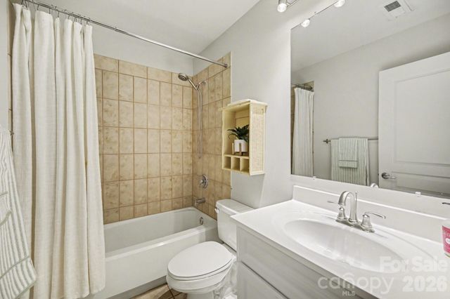 906 Garden District Drive, Charlotte, NC 28202