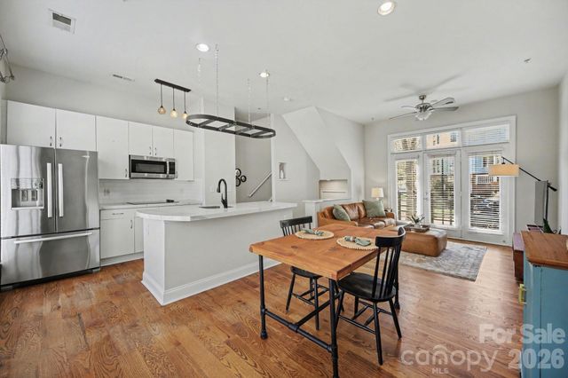 906 Garden District Drive, Charlotte, NC 28202