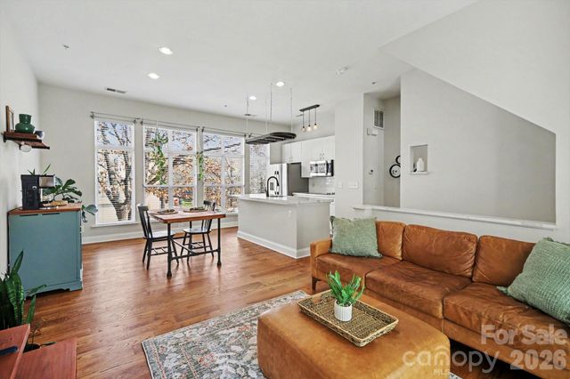 906 Garden District Drive, Charlotte, NC 28202