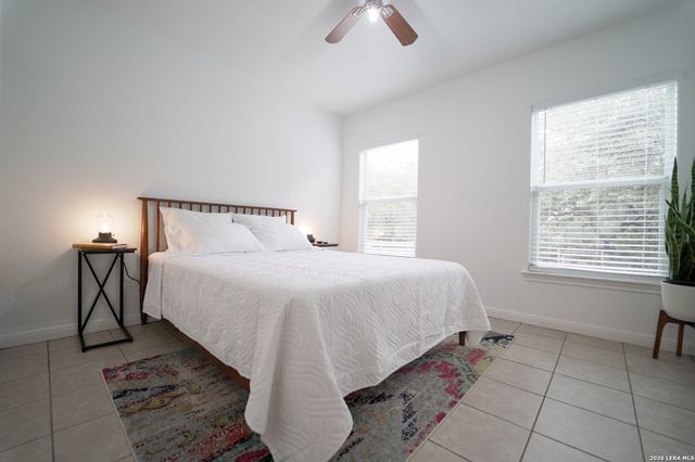 685 Ridgerock Dr, Canyon Lake, TX 78133