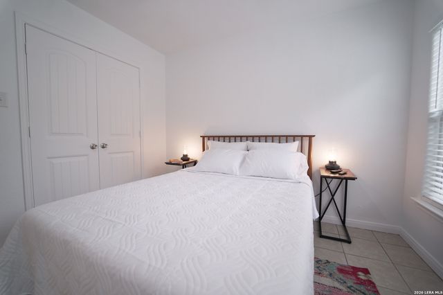 685 Ridgerock Dr, Canyon Lake, TX 78133