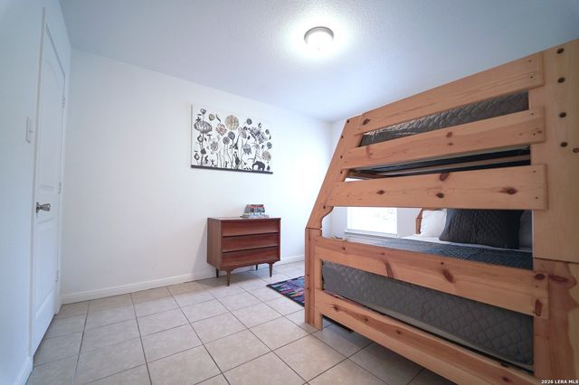 685 Ridgerock Dr, Canyon Lake, TX 78133