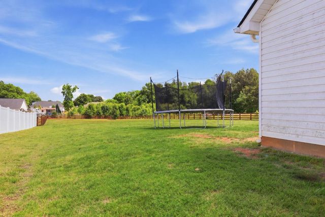 142 Peachtree Road, Boiling Springs, SC 29316