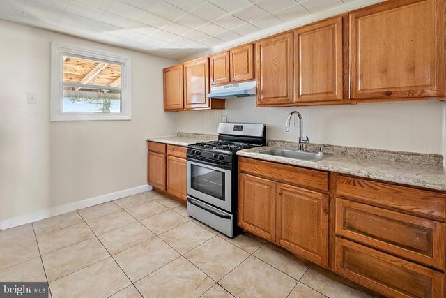 111 ADELINE ST, Trenton, NJ 08611