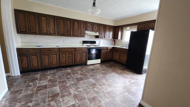 206 S 2nd Street, Kingman, IN 47952