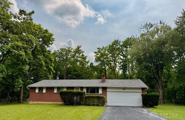 3293 Claydor Drive, Beavercreek, OH 45431