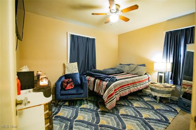 2304 Broad Street, Parkersburg, WV 26101