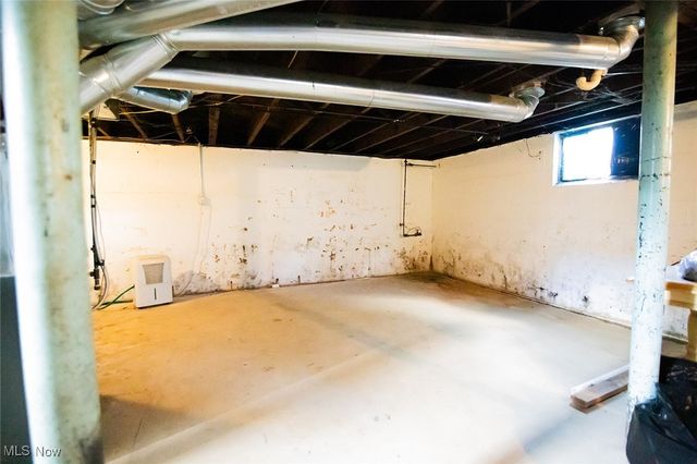 2304 Broad Street, Parkersburg, WV 26101