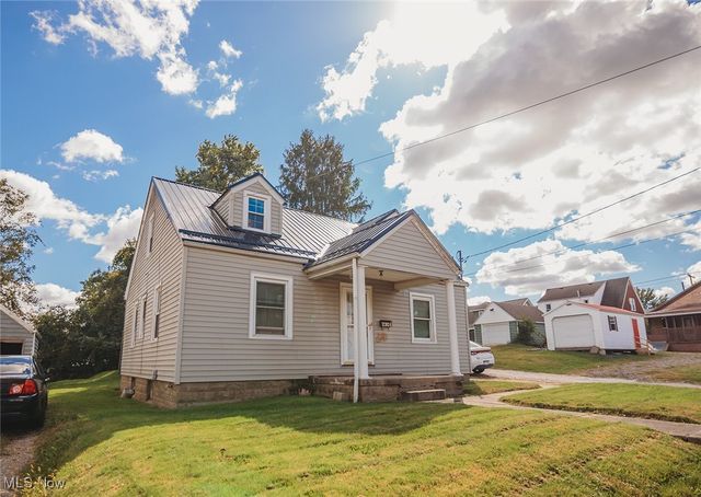 2304 Broad Street, Parkersburg, WV 26101