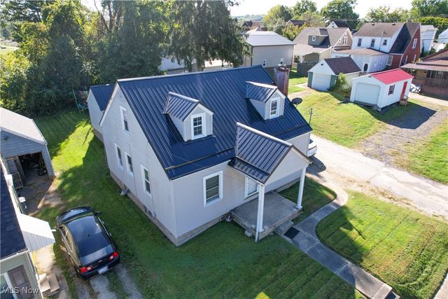 2304 Broad Street, Parkersburg, WV 26101