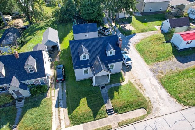 2304 Broad Street, Parkersburg, WV 26101