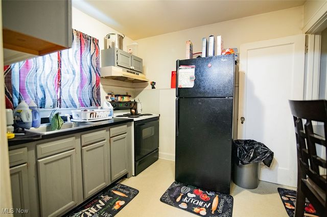 2304 Broad Street, Parkersburg, WV 26101