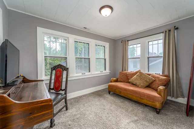 3907 E Douglas, Wichita, KS 67218