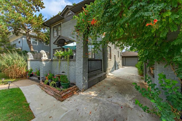 3907 E Douglas, Wichita, KS 67218